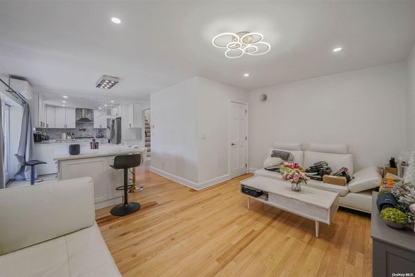 Interior, Kitchen, Living room, Recessed Lighting, Wood Texture Flooring