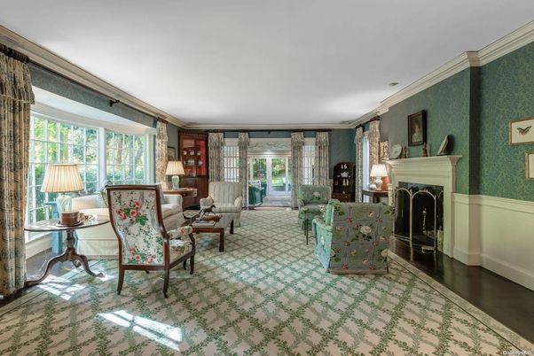 Fireplace, Interior, Living room