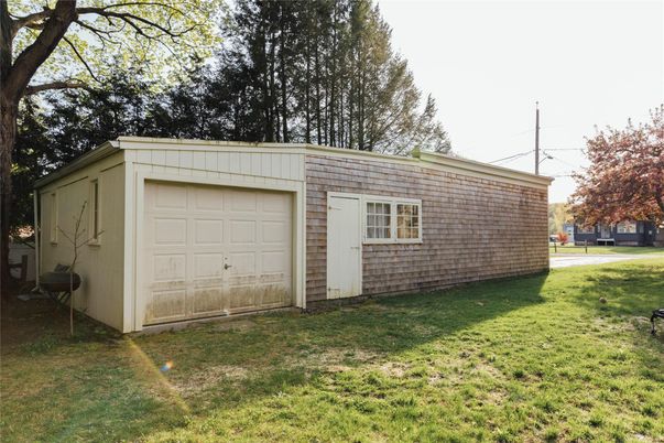 Backyard, Detached Garage, Exterior