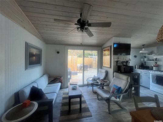 Interior, Kitchen, Living room, Pendant Lights, Wooden Ceilings, Wood Texture Flooring