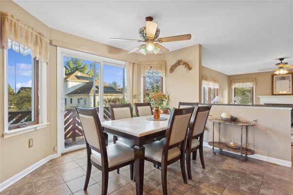 Dining room, Interior
