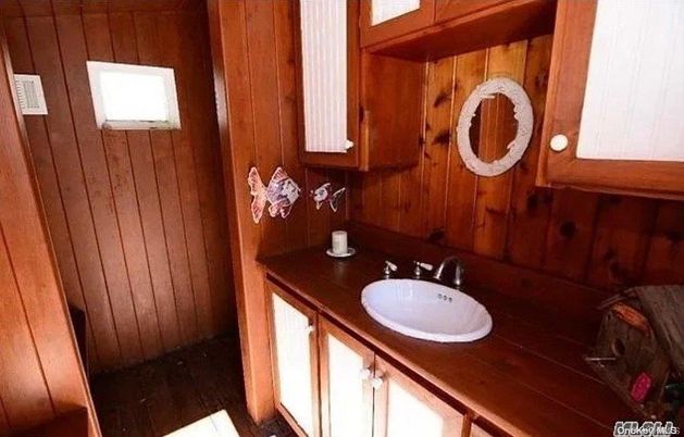 Bathroom, Interior, Wood Texture Flooring, Wooden Walls