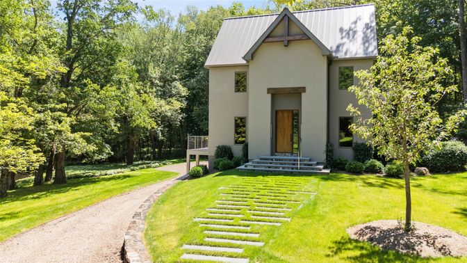 Backyard, Exterior, Facade, Farmhouse