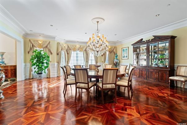 Chandelier, Dining room, Interior, Recessed Lighting, Wood Texture Flooring