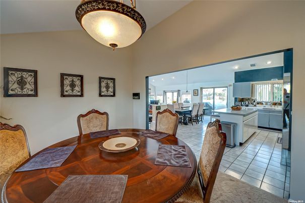 Dining room, Interior, Kitchen, Recessed Lighting