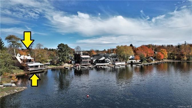 Exterior, Lake