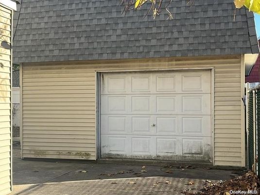 Detached Garage, Exterior
