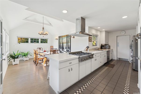 Chandelier, Dining room, Interior, Kitchen, Recessed Lighting, Wood Texture Flooring