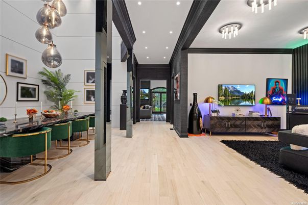 Interior, Pendant Lights, Recessed Lighting, Wood Texture Flooring