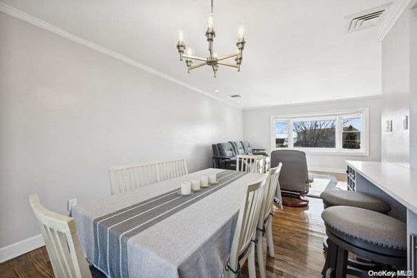 Chandelier, Dining room, Interior, Recessed Lighting, Wood Texture Flooring