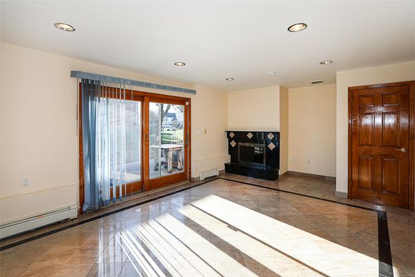 Fireplace, Interior, Recessed Lighting