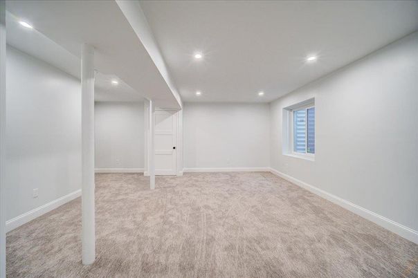 Empty room, Interior, Recessed Lighting