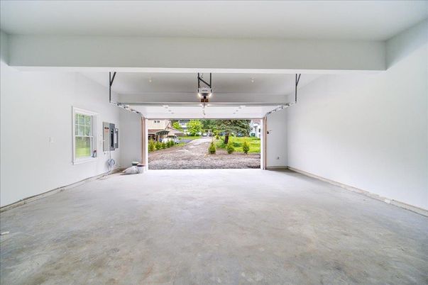 Garage, Interior