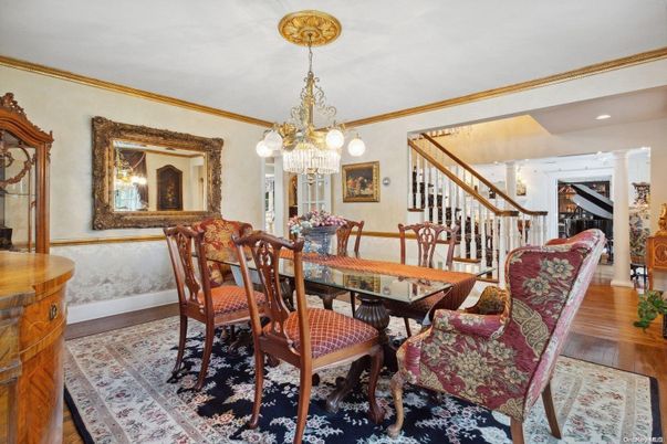 Chandelier, Dining room, Interior, Recessed Lighting, Wood Texture Flooring