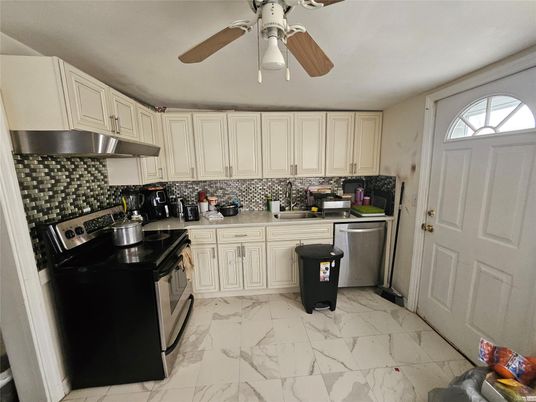 Interior, Kitchen, Marble, Stainless Steel Appliances