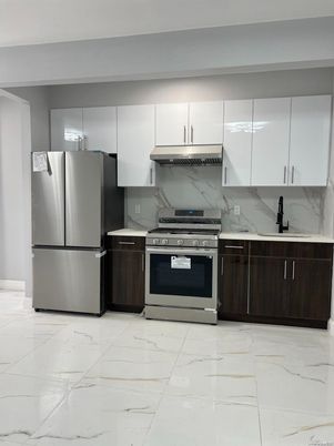 Interior, Kitchen, Marble, Marble Walls, Stainless Steel Appliances
