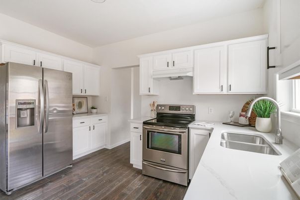 Interior, Kitchen, Stainless Steel Appliances, Wood Texture Flooring