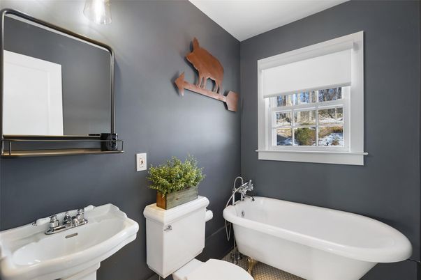 Bathroom, Free Standing Baths, Interior