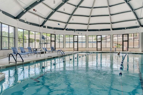 Interior, Pool, Sun Room