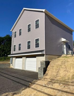 Attached, Exterior, Facade, Rowhouse