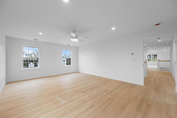 Empty room, Interior, Recessed Lighting, Wood Texture Flooring