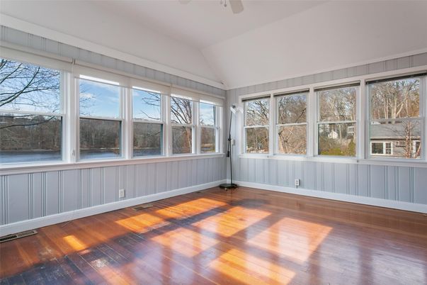 Empty room, Interior, Sun Room, Wood Texture Flooring