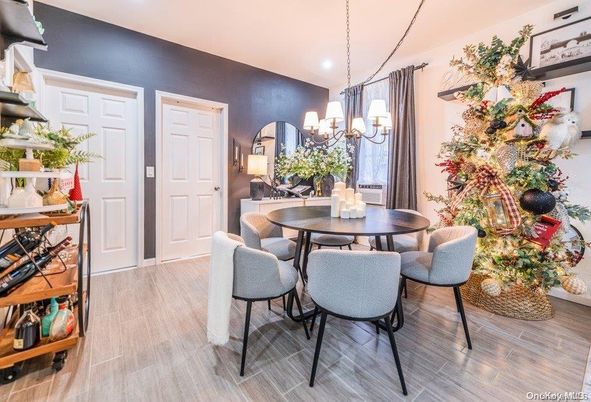 Chandelier, Dining room, Interior, Recessed Lighting, Wood Texture Flooring