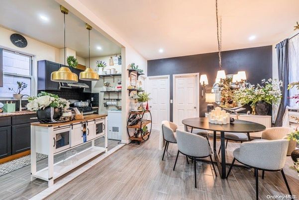Dining room, Interior, Kitchen, Pendant Lights, Recessed Lighting, Wood Texture Flooring