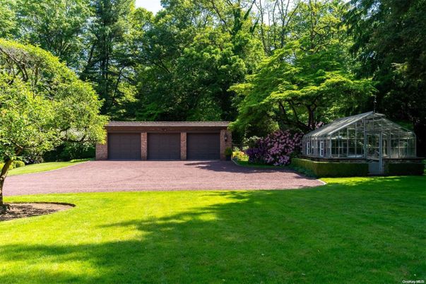 Backyard, Detached Garage, Exterior