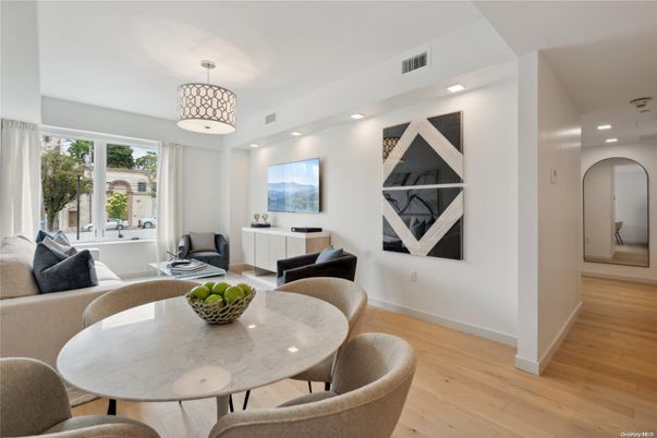 Dining room, Interior, Living room, Pendant Lights, Recessed Lighting, Wood Texture Flooring