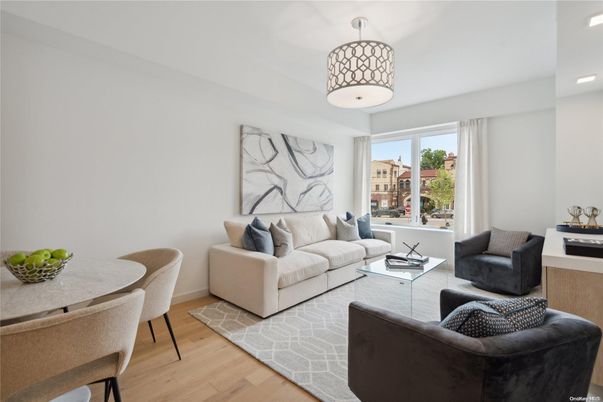 Dining room, Interior, Living room, Pendant Lights, Recessed Lighting, Wood Texture Flooring