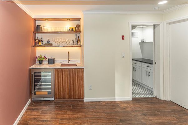 Interior, Recessed Lighting, Wood Texture Flooring