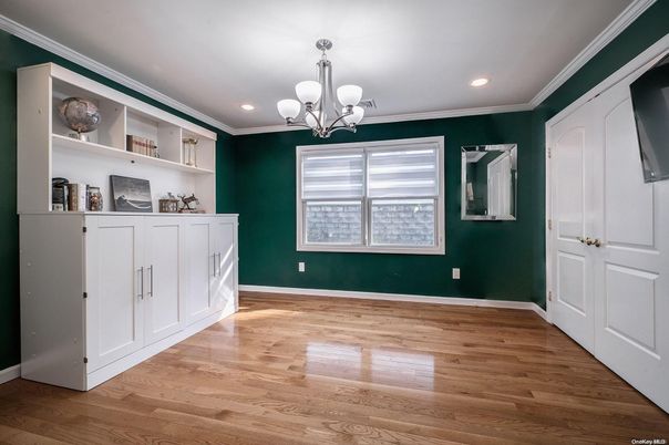Chandelier, Empty room, Interior, Recessed Lighting, Wood Texture Flooring