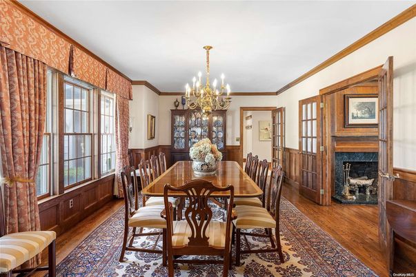 Chandelier, Dining room, Fireplace, Interior, Wood Texture Flooring