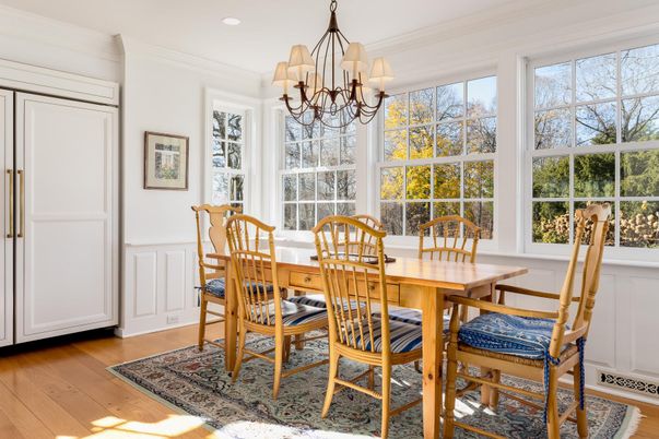 Chandelier, Dining room, Interior, Recessed Lighting, Wood Texture Flooring