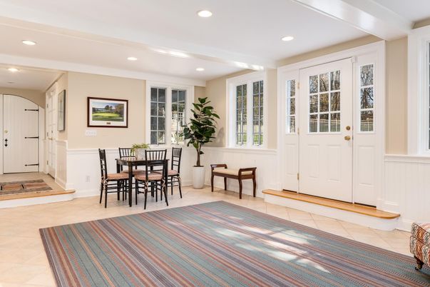 Dining room, Interior, Recessed Lighting