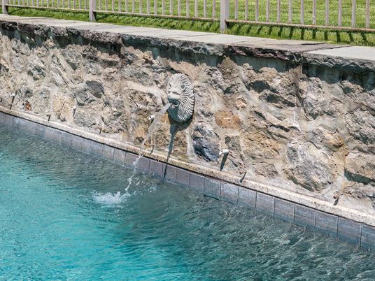 Exterior, Lake, Pool