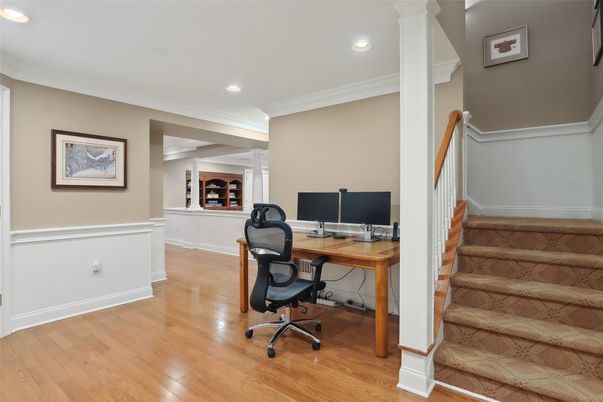 Home Office, Interior, Recessed Lighting, Wood Texture Flooring