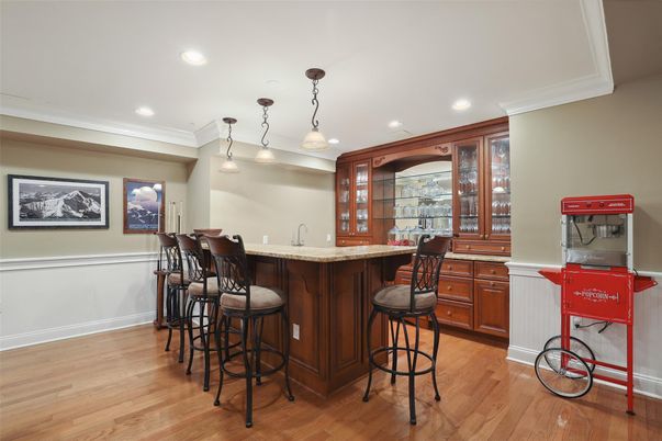 Interior, Pendant Lights, Recessed Lighting, Wood Texture Flooring