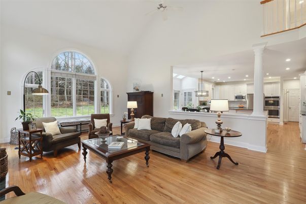 Interior, Kitchen, Living room, Pendant Lights, Recessed Lighting, Stainless Steel Appliances, Wood Texture Flooring