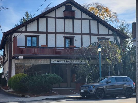 Exterior, Facade, Tudor Revival