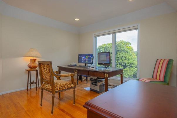 Home Office, Interior, Recessed Lighting, Wood Texture Flooring