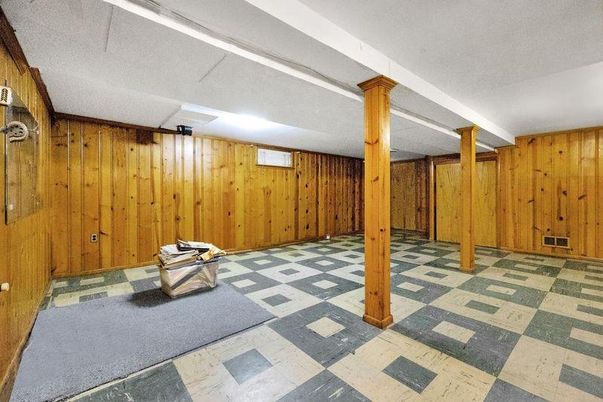 Interior, Wooden Walls