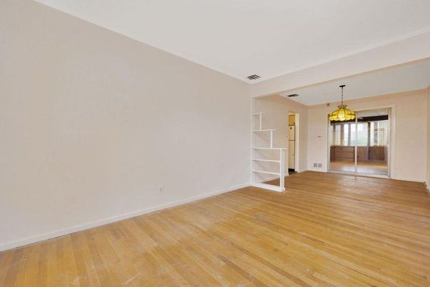 Empty room, Interior, Pendant Lights, Wood Texture Flooring