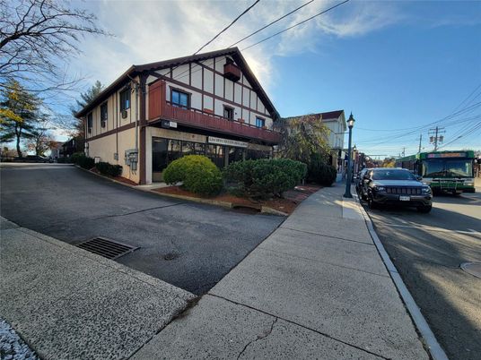 Exterior, Facade, Tudor Revival