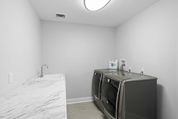 Interior, Washer