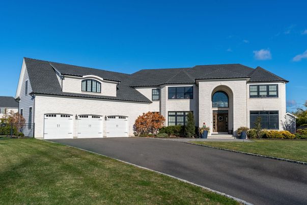 Attached, Exterior, Facade, French Provincial