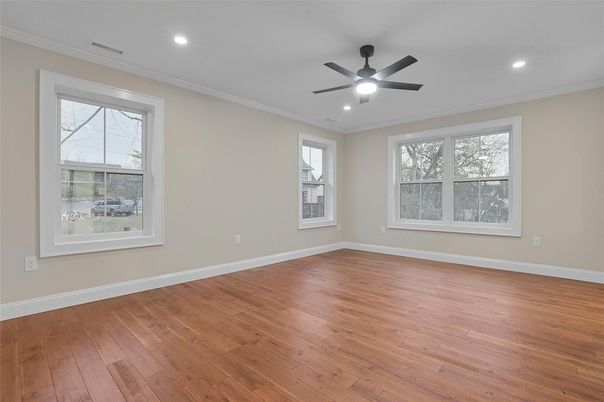Empty room, Interior, Recessed Lighting, Wood Texture Flooring