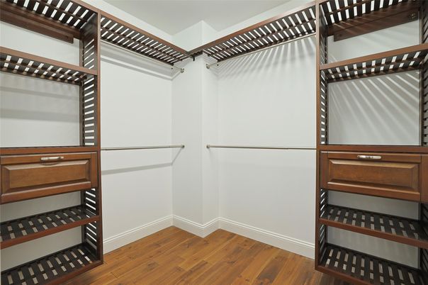 Interior, Walk-in Closets, Wood Texture Flooring