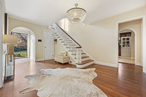 Chandelier, Interior, Wood Texture Flooring